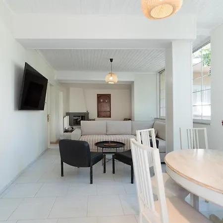 Joyful Secret Garden House By 8essentially