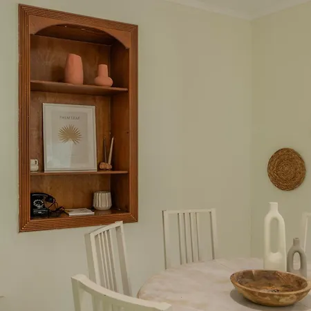 Tatil Evi Joyful Secret Garden Downtown By 8essentially Hanya