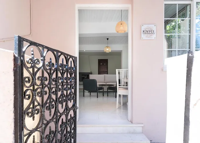 Casa vacanze Joyful Secret Garden Downtown By 8essentially