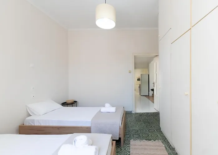 Joyful Secret Garden Downtown By 8essentially * La Canea