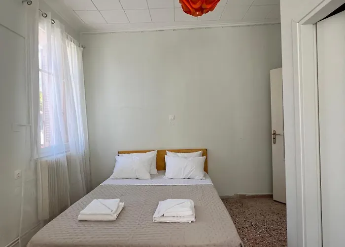 Joyful Secret Garden Downtown By 8essentially La Canea