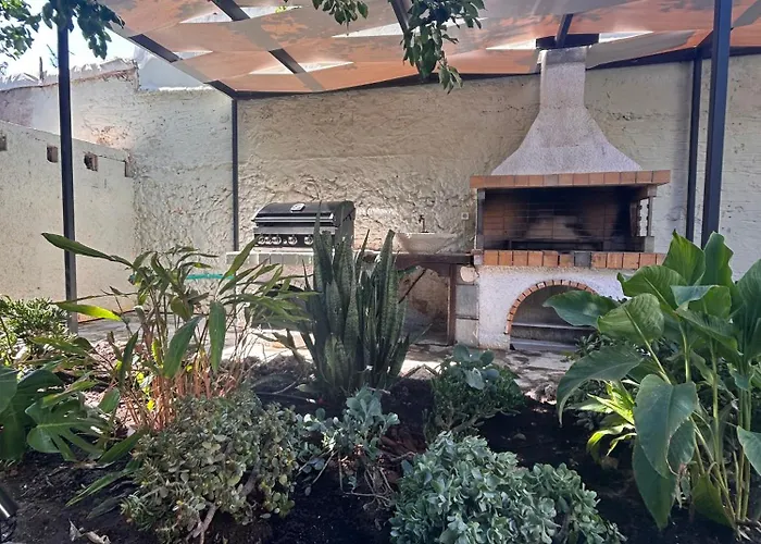 Casa vacanze Joyful Secret Garden Downtown By 8essentially *