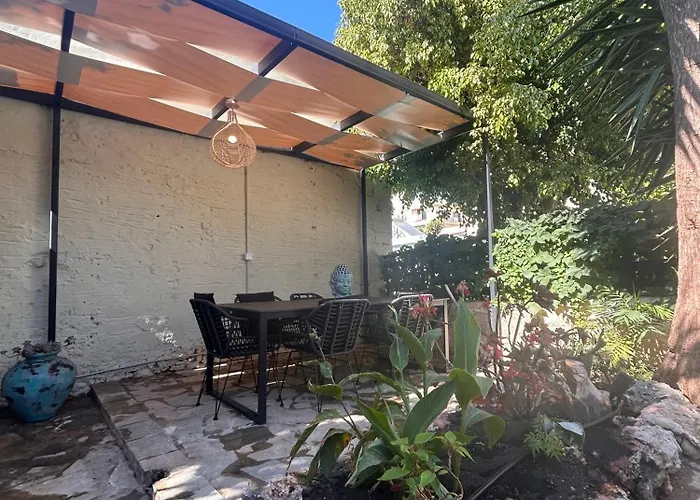 Joyful Secret Garden Downtown By 8essentially * La Canea