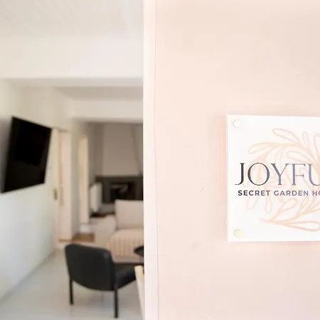Joyful Secret Garden House Vakantiehuis *